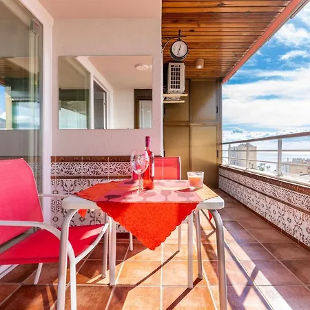 Апартаменти La Nogalera - Sea View In The Heart Of